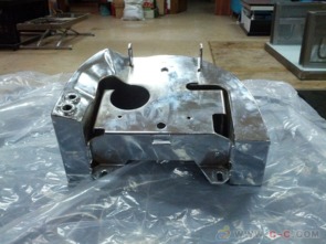 東莞廠家五金汽摩配件 汽車與摩托車金屬油箱的專業生產與技術轉讓